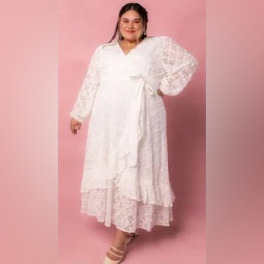 Ivy City Co. Plus Size White Lace Dress